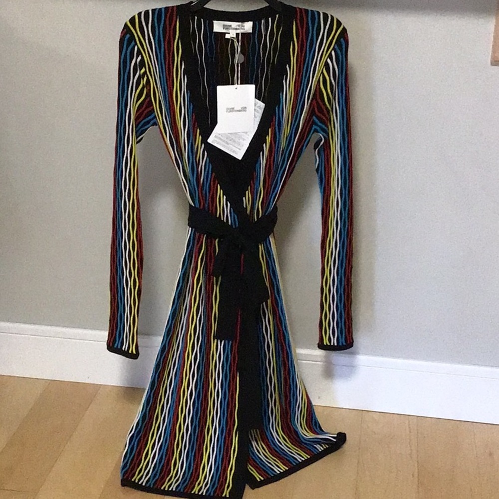 Diane Von Furstenberg wrap merino wool dress size small